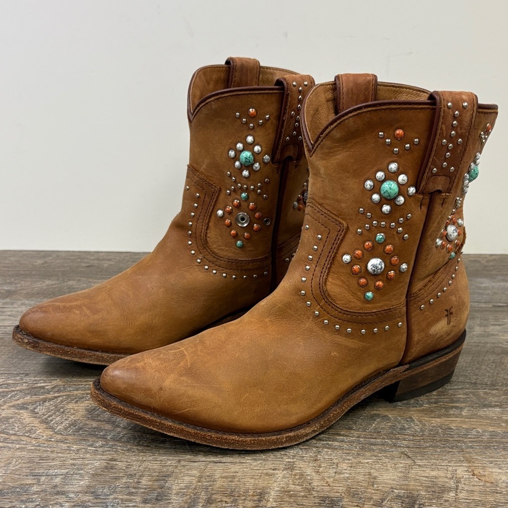 Frye Embellished Studded Short Western Boots – Cognac 7